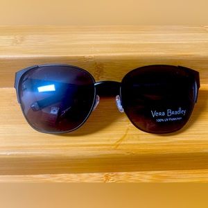 Women’s vera Bradley, sunglasses model, Debbie color pattern, floral lotus